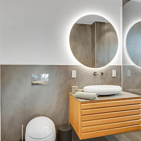Amazing In With House Sea View Apartment *